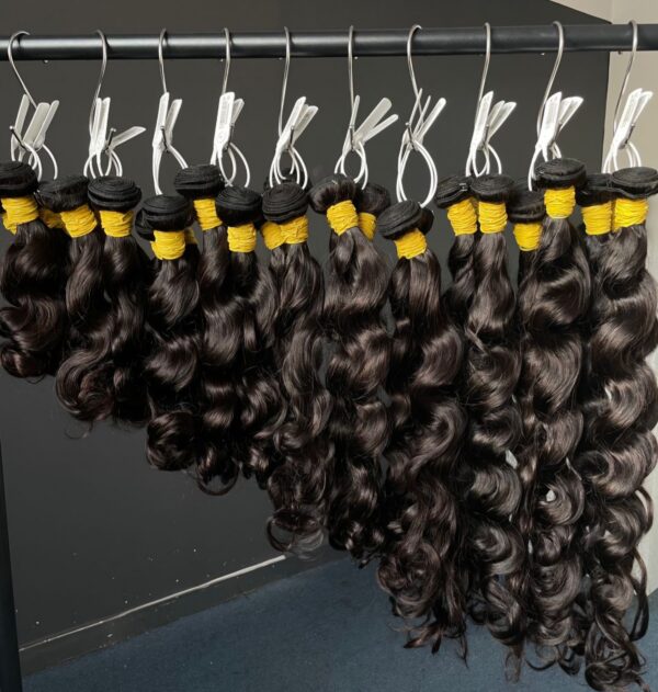 Tissage cheveux Vietnamien Water Wave – Cheveux 100 % Naturels